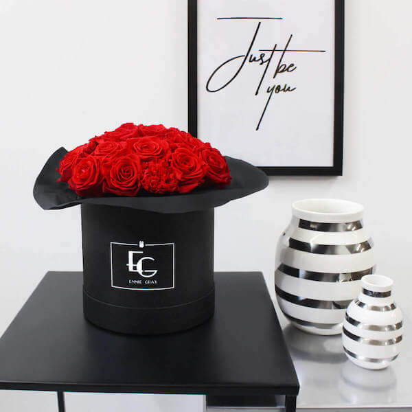 Infinity Flowerbox Und Rosenbox Haltbare Rosen Emmie Gray